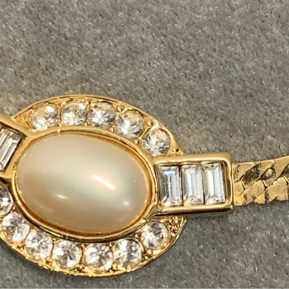 GOLD tone chain faux pearl clear crystal rhinestone oval necklace - Picture 5 of 10